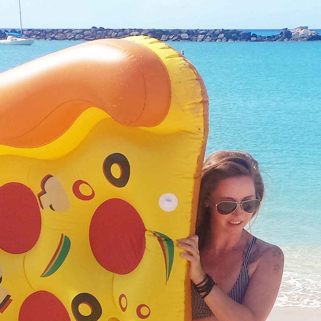 awesome pizza floatie