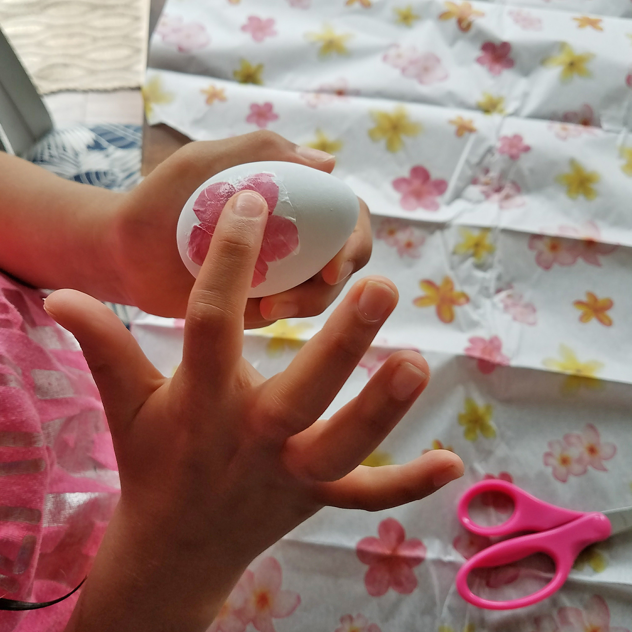 Hula Girl Easter Eggs Applying Tissue