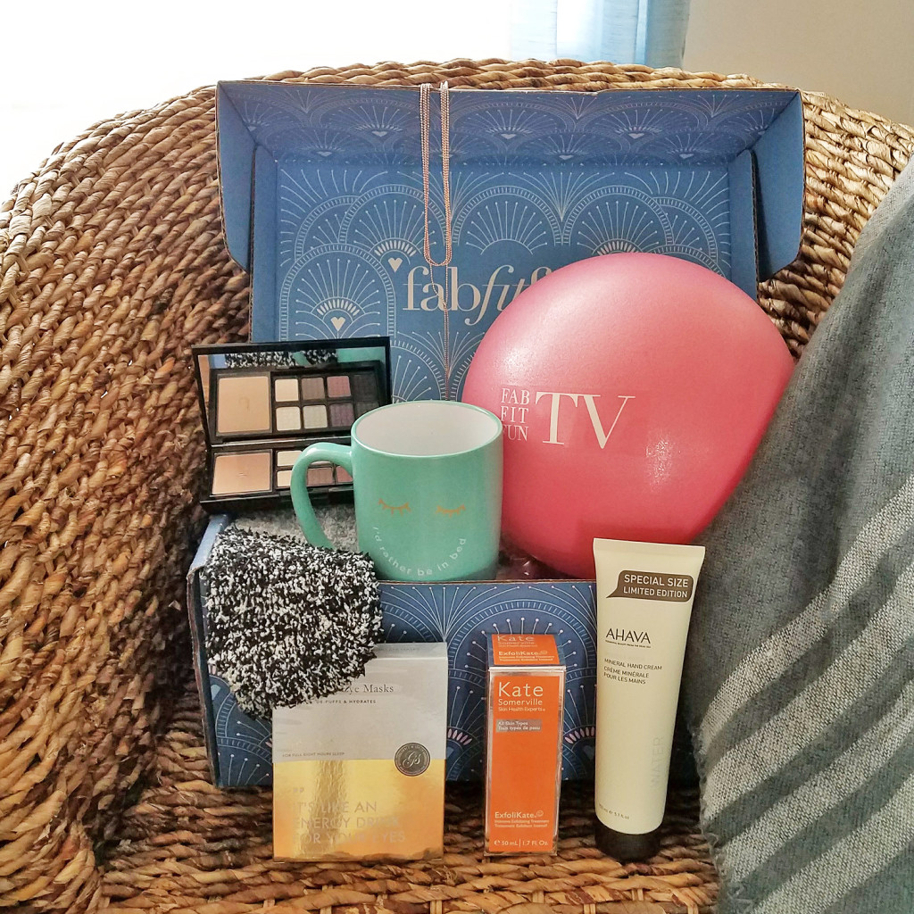 Gift Yourself FabFitFun Winter Box Review Aloha Lovely