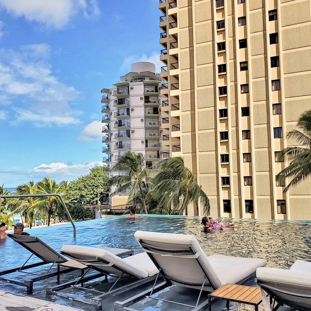 Alohilani Resort Waikiki Pool
